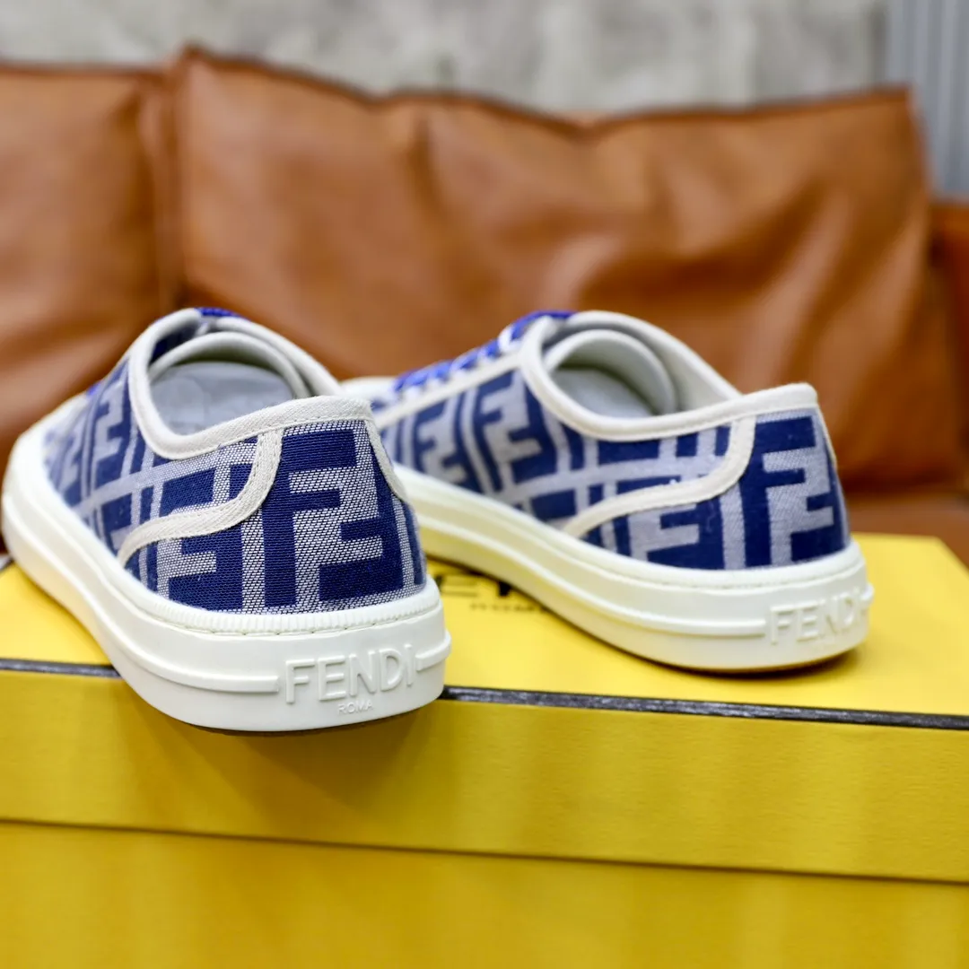 Factory price: 480 original order (couple model) Brand: FENDI Fendi 🙅‍♂️🙅‍♂️🙅‍♂️ Size: Female 35–40, Male 39-44 (45 can be customized) Grade: Official website genuine Material: Imported original LoGO fabric upper Original comfortable lining TPU wear-resistant lightweight outsole Style category: Loafers New trendy shoes Color: actual picture color